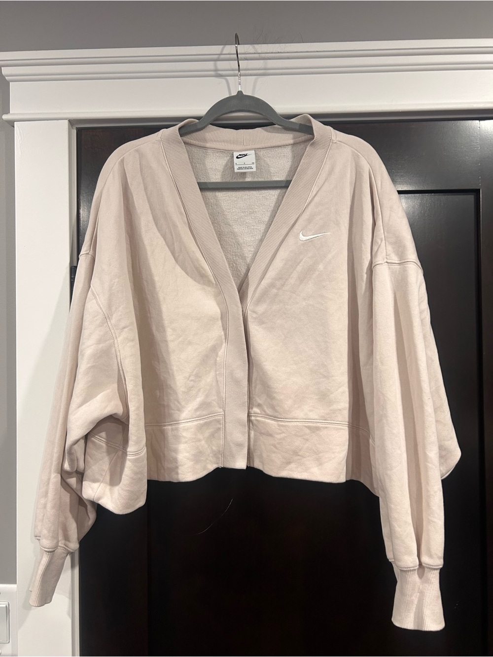 Nike Size Small Women's Phoenix Over-Oversized Cardigan Sweatshirt